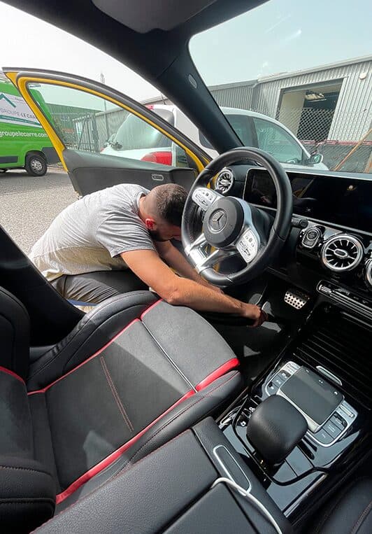 Voiture nettoyée - extérieur brillant