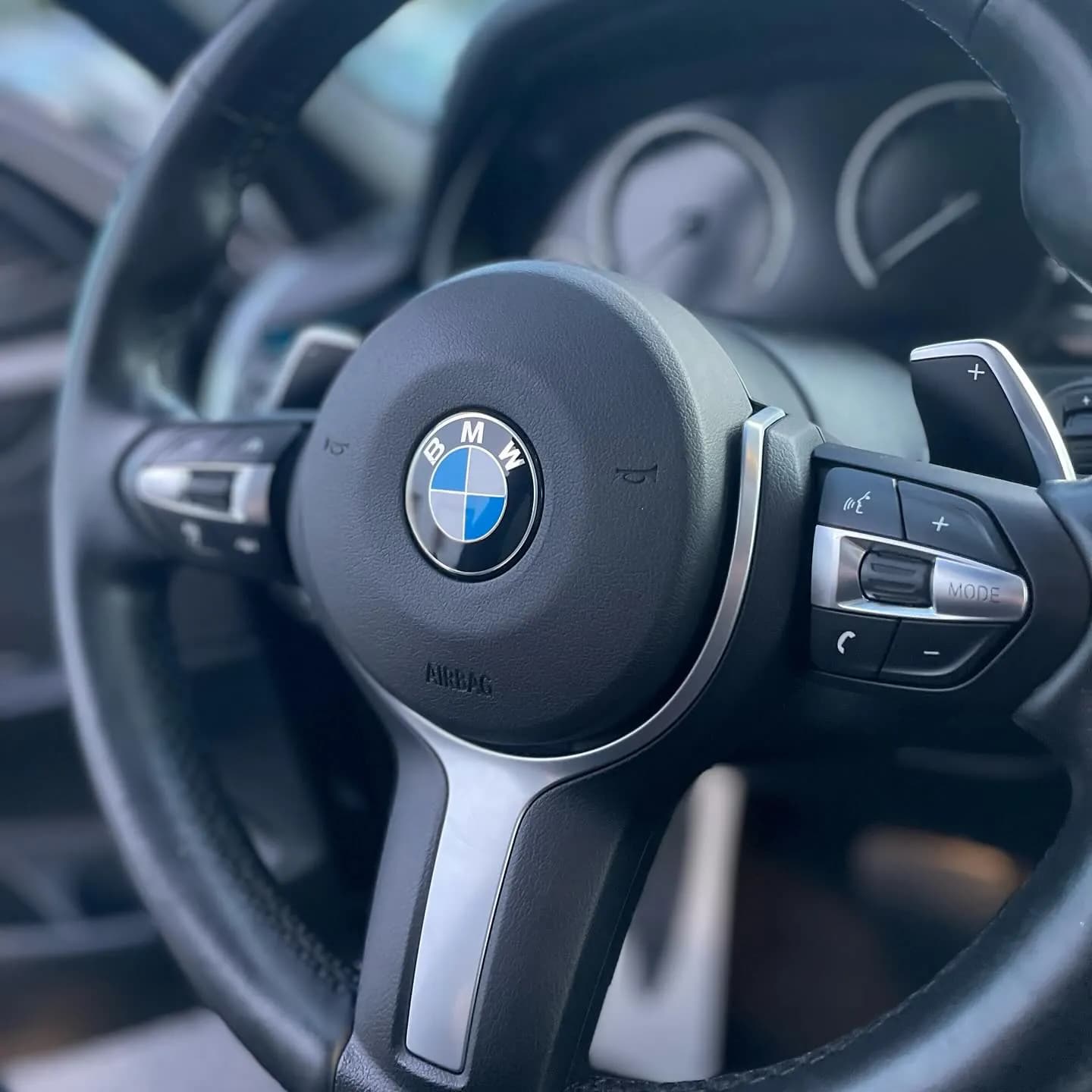 BMW X5 M50d, nettoyage intérieur : photo 2 sur 6