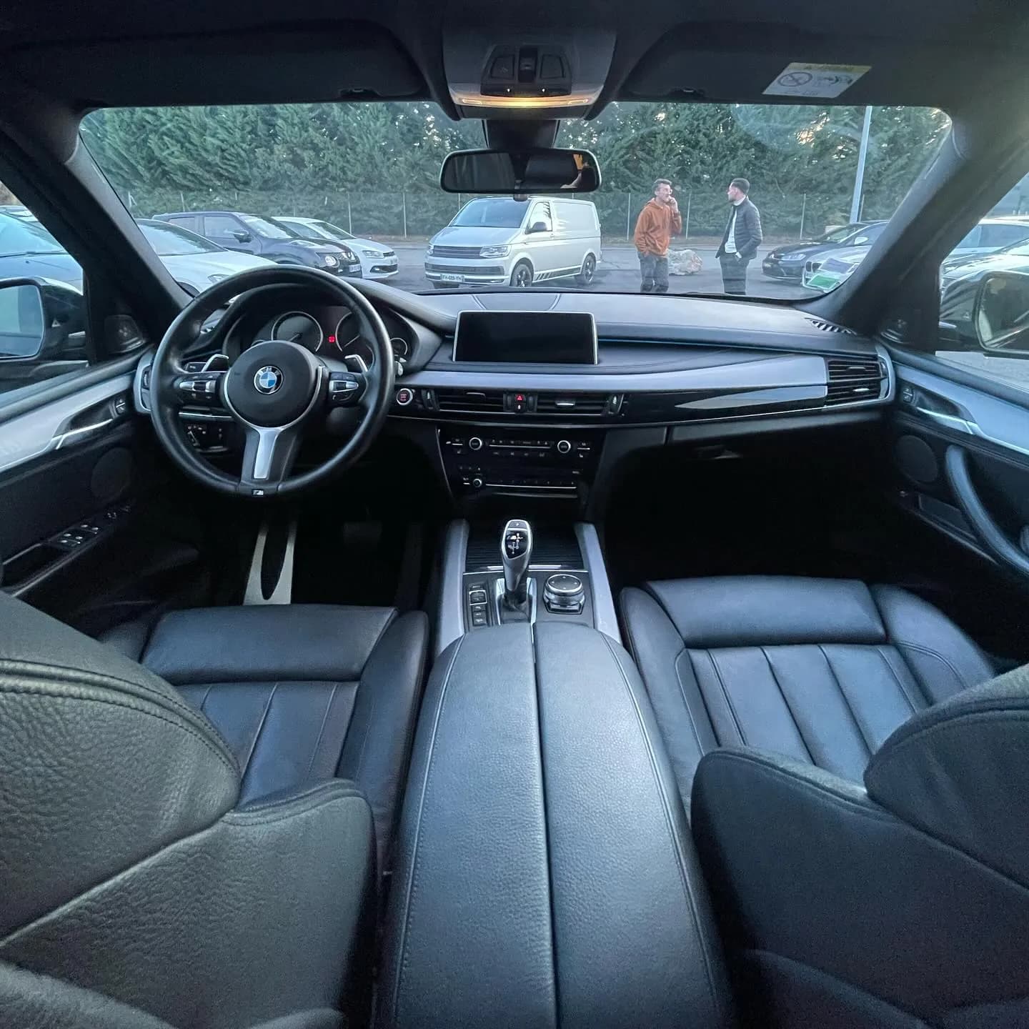 BMW X5 M50d, nettoyage intérieur : photo 3 sur 6