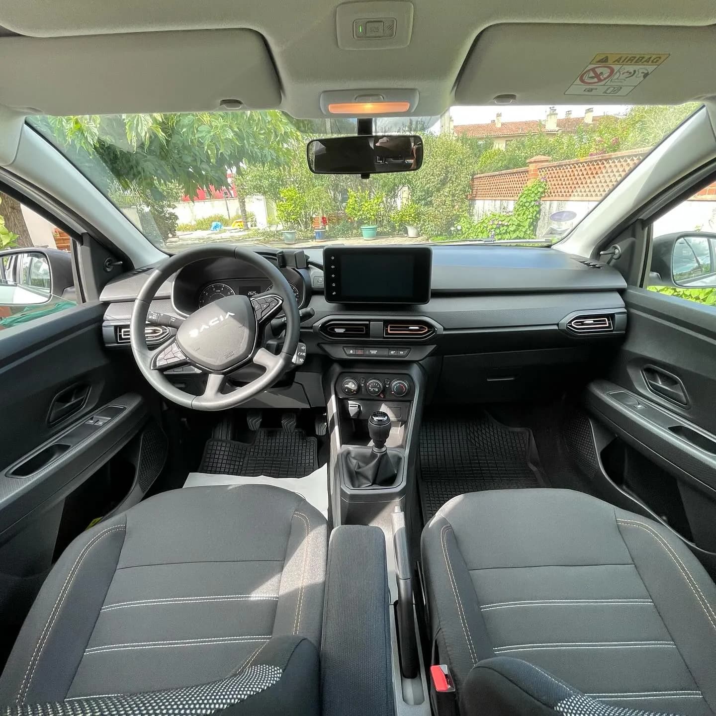 Dacia Sandero, nettoyage intérieur : photo 2 sur 2