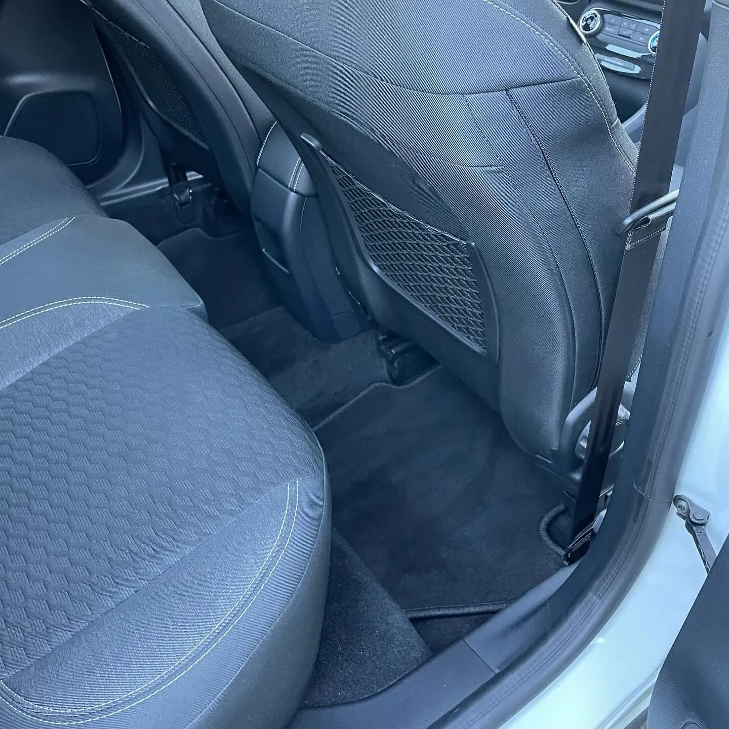 Ford Puma, nettoyage intérieur : photo 2 sur 2