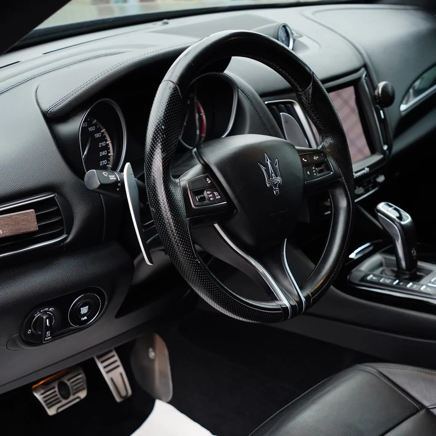 Maserati Levante, nettoyage intérieur : photo 1 sur 9