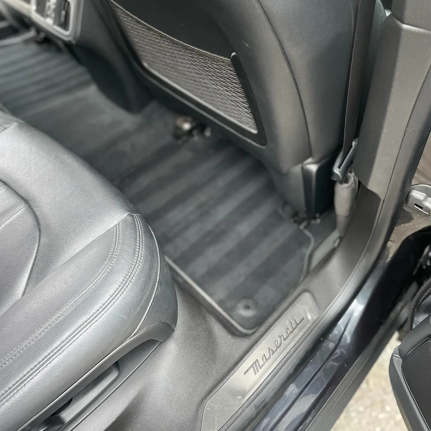 Maserati Levante, nettoyage intérieur : photo 4 sur 9