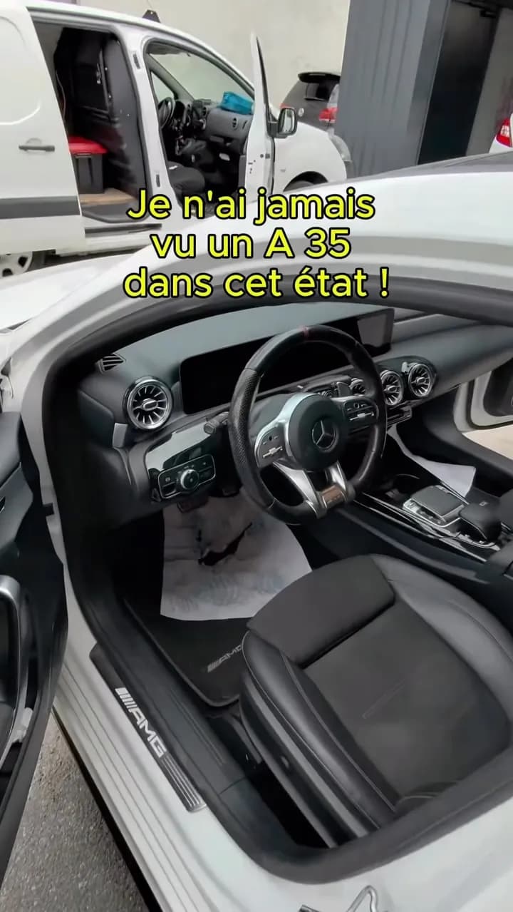 Mercedes-AMG A35 encrassée de partout : nettoyage complet
