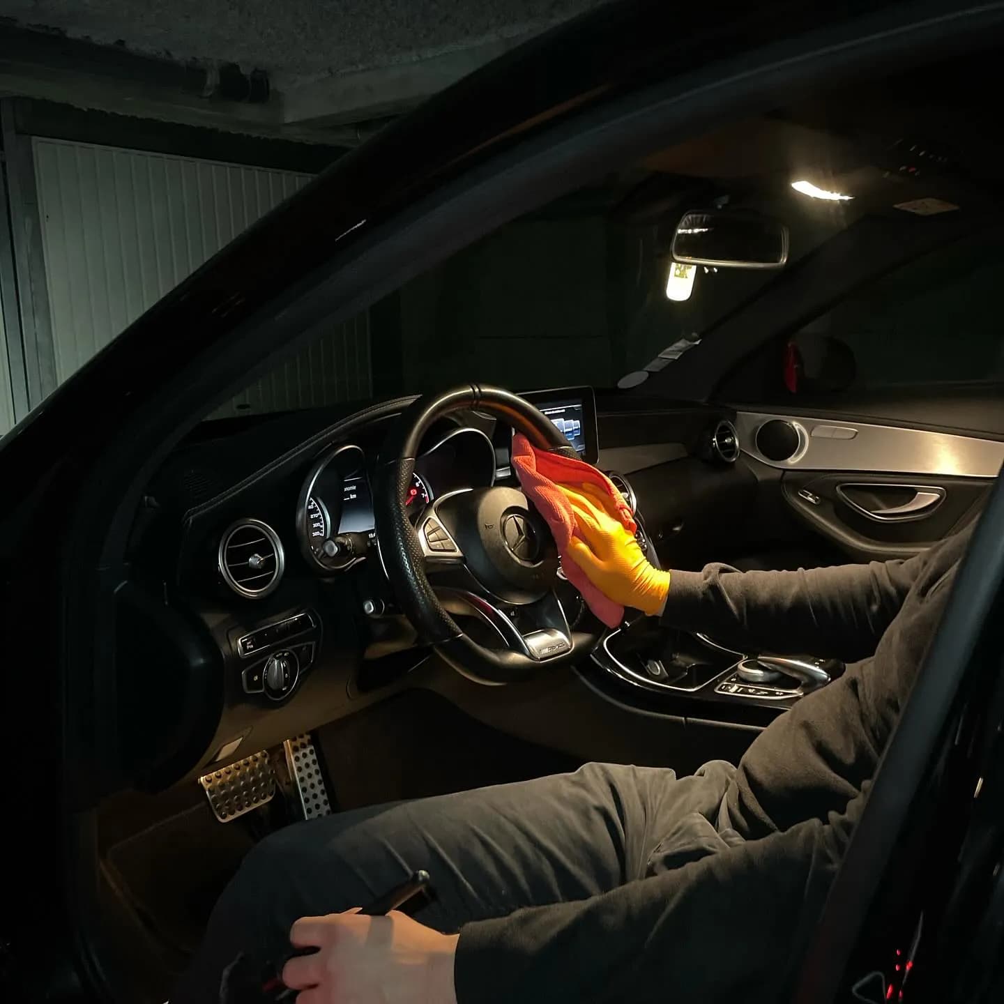 Mercedes C63 AMG, nettoyage complet : photo 10 sur 10