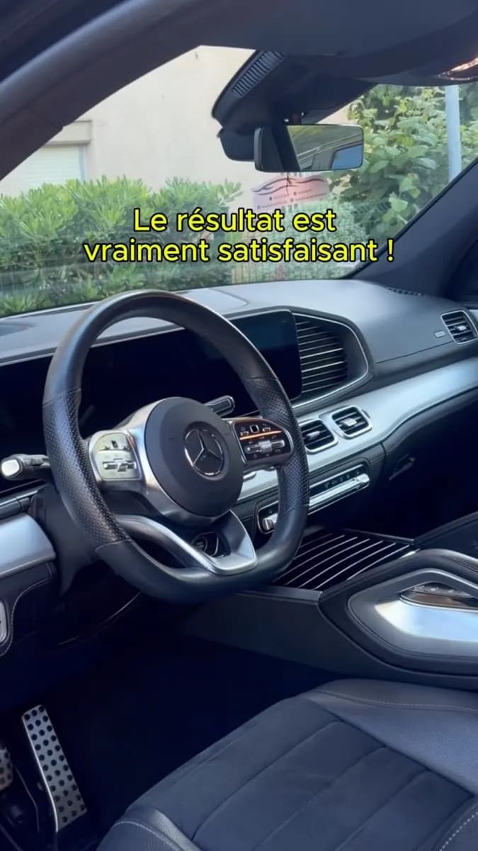 Mercedes GLE : nettoyage intérieur par Lustr'Auto 31