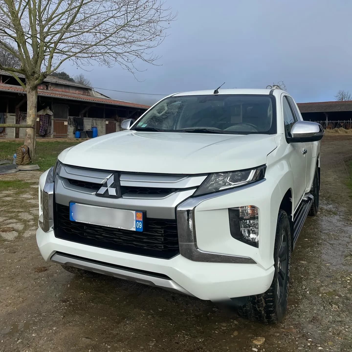 Mitsubishi L200, nettoyage complet : photo 1 sur 5