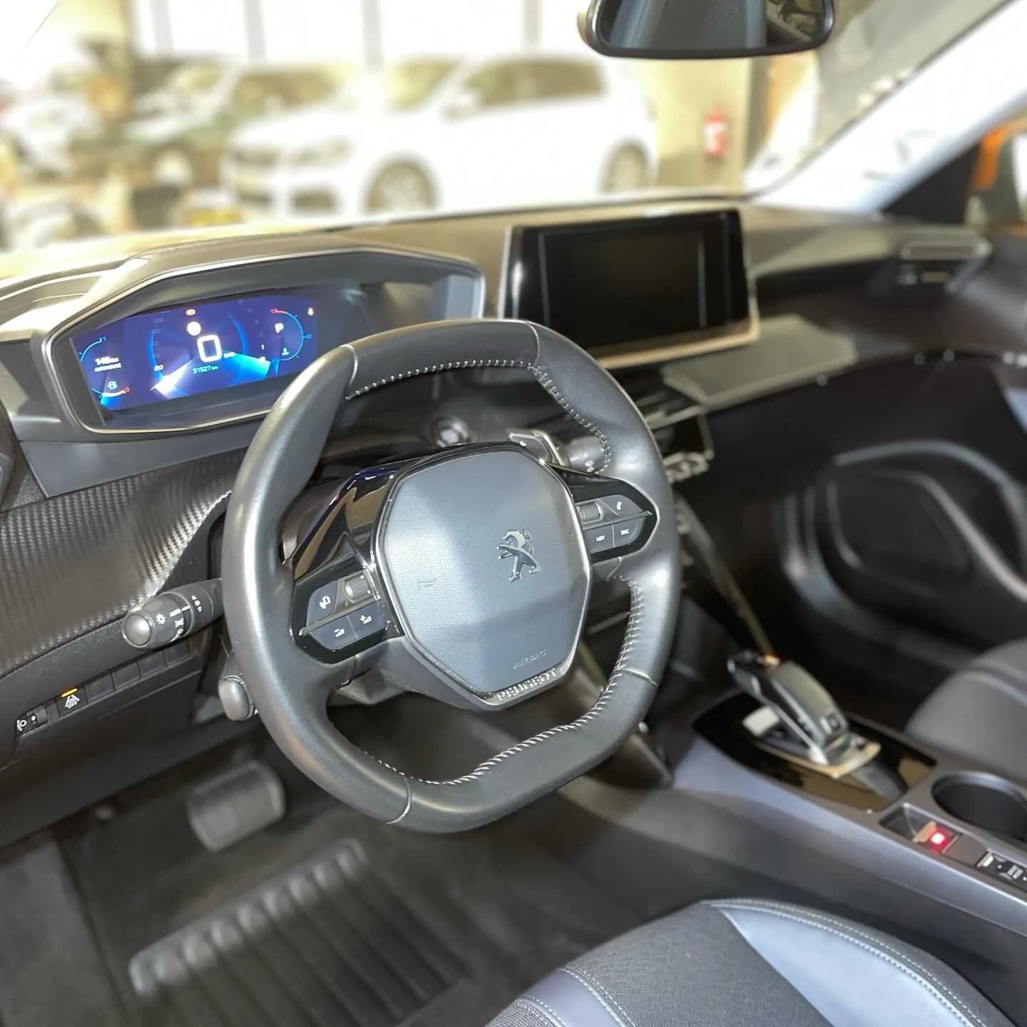 Peugeot 2008, nettoyage intérieur : photo 2 sur 4