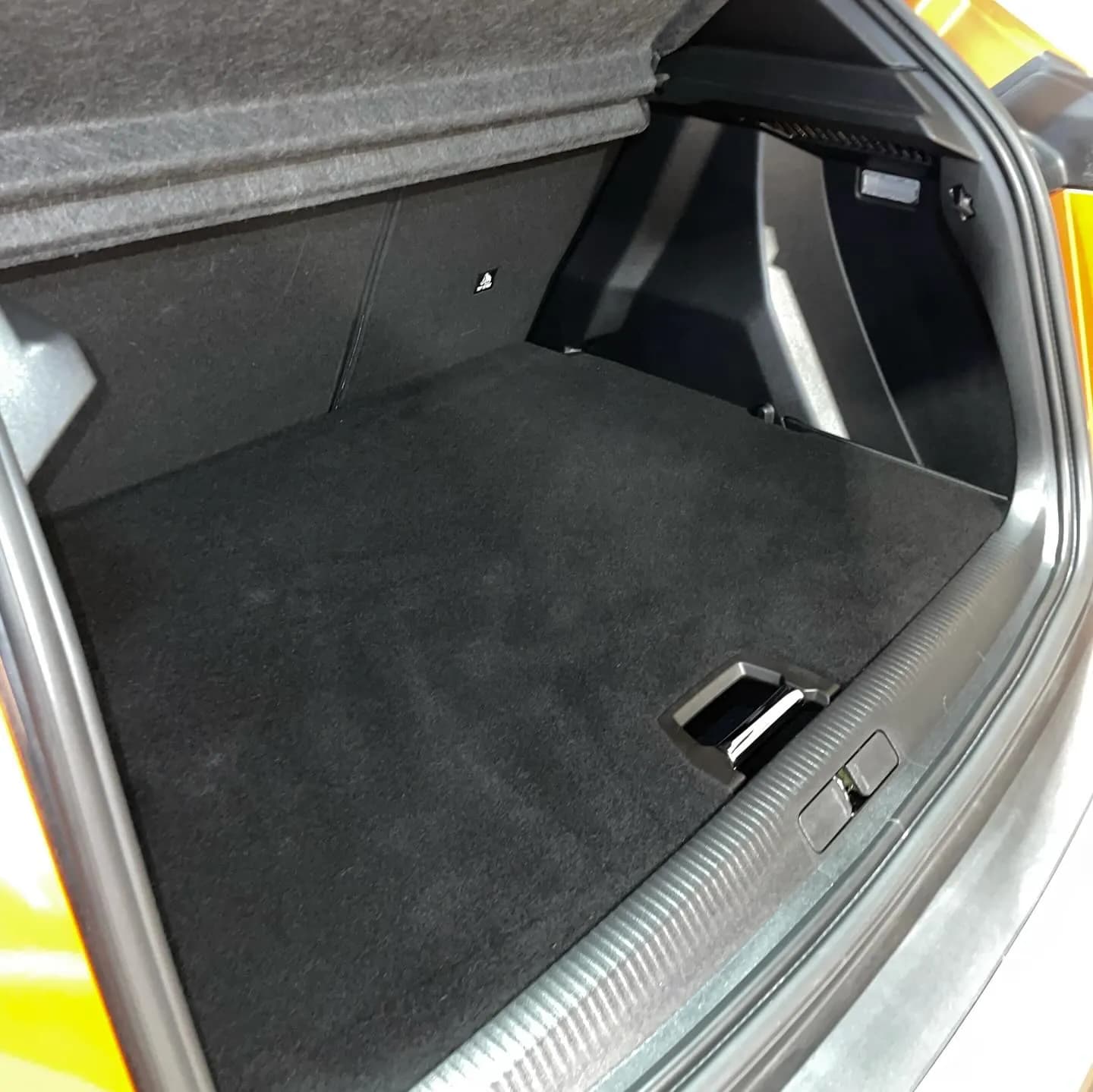 Peugeot 2008, nettoyage intérieur : photo 4 sur 4