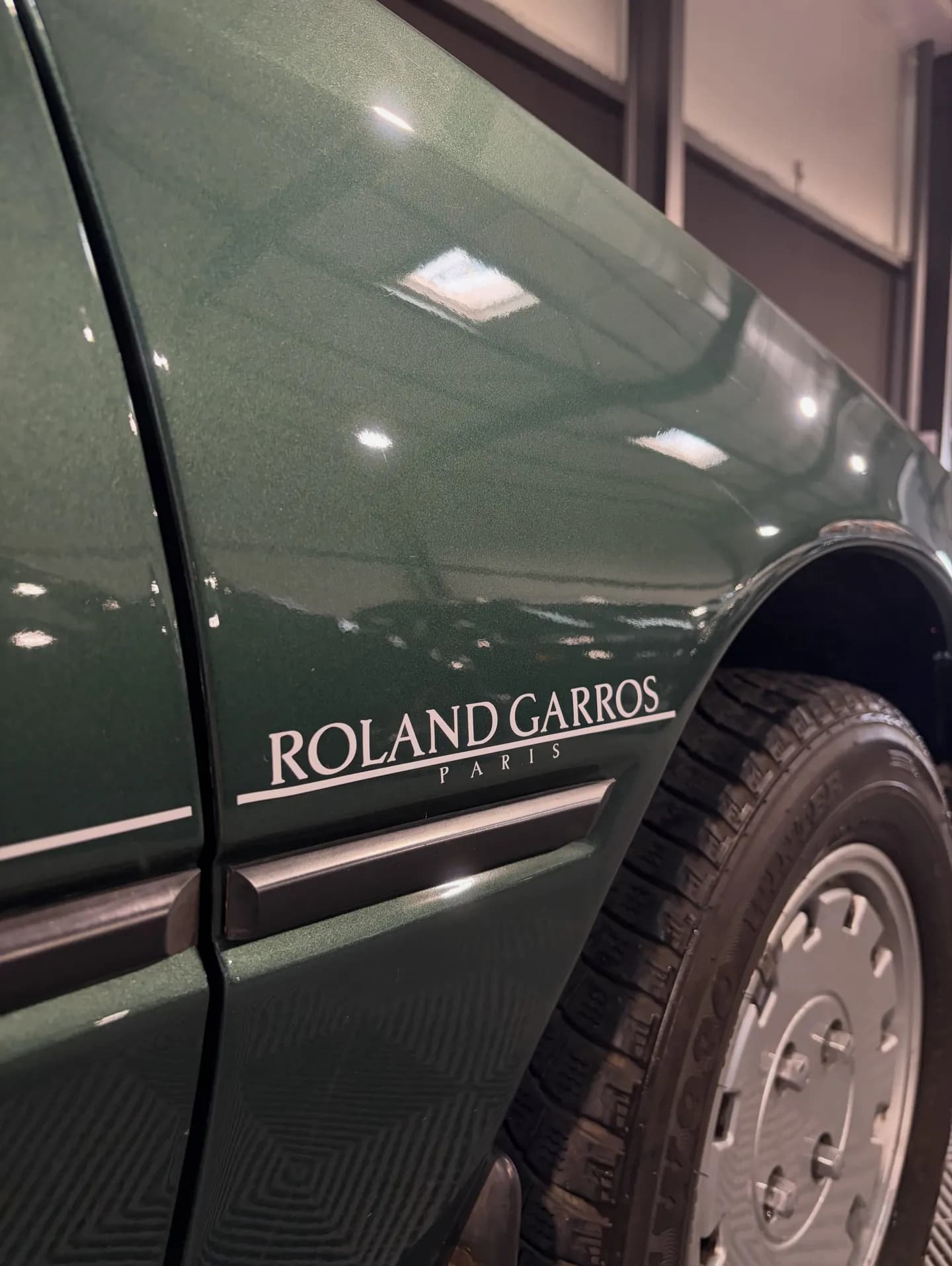 Peugeot 205 Cabriolet Roland Garros, nettoyage complet : photo 3 sur 6