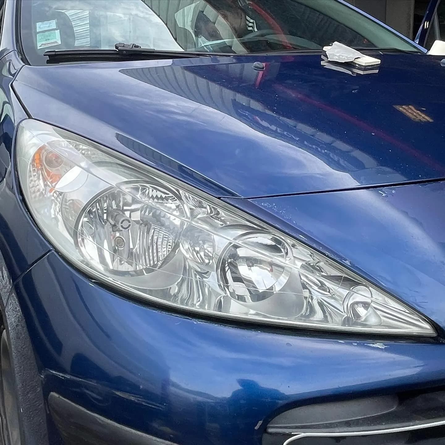 Peugeot 207, rénovation des optiques : photo 1 sur 4