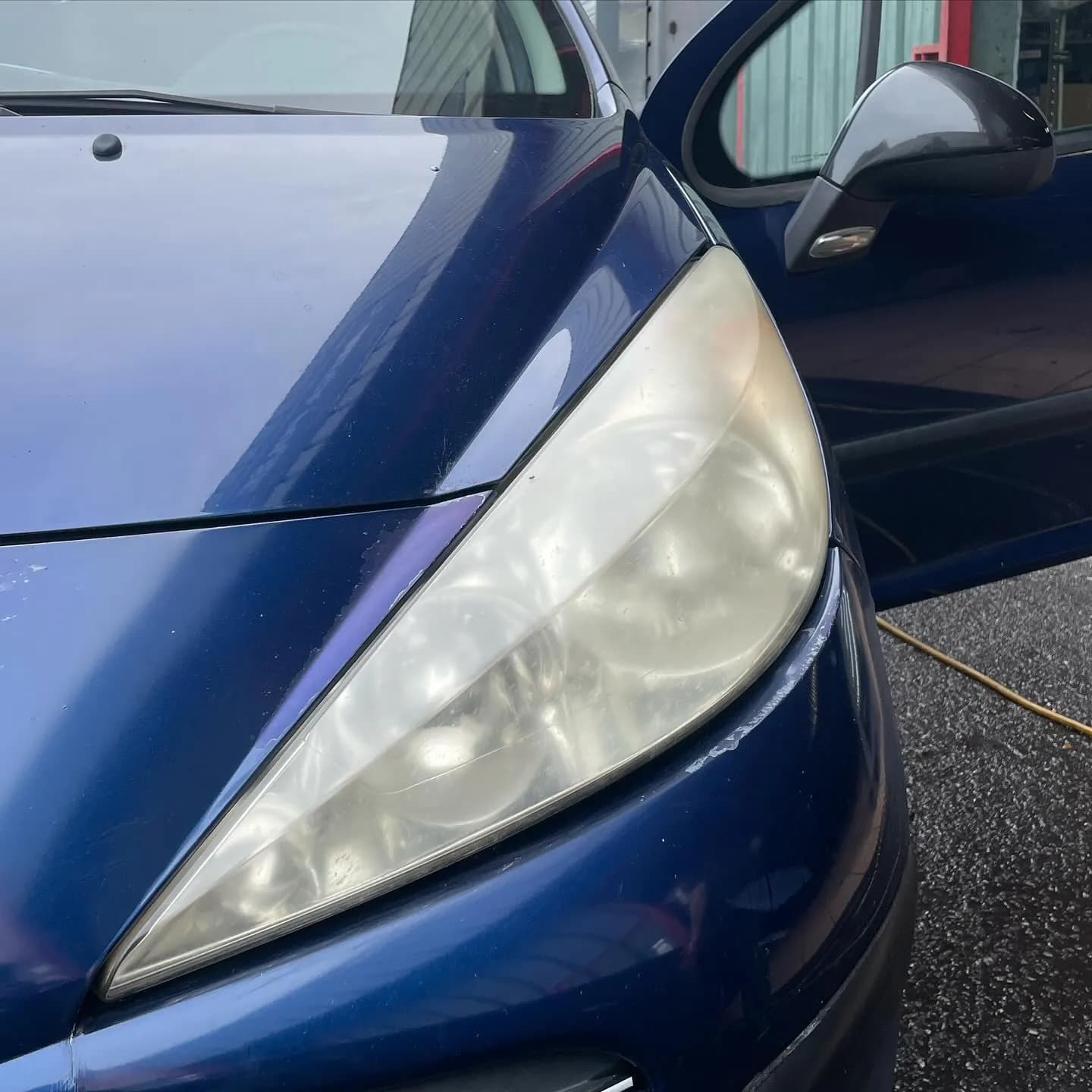 Peugeot 207, rénovation des optiques : photo 4 sur 4
