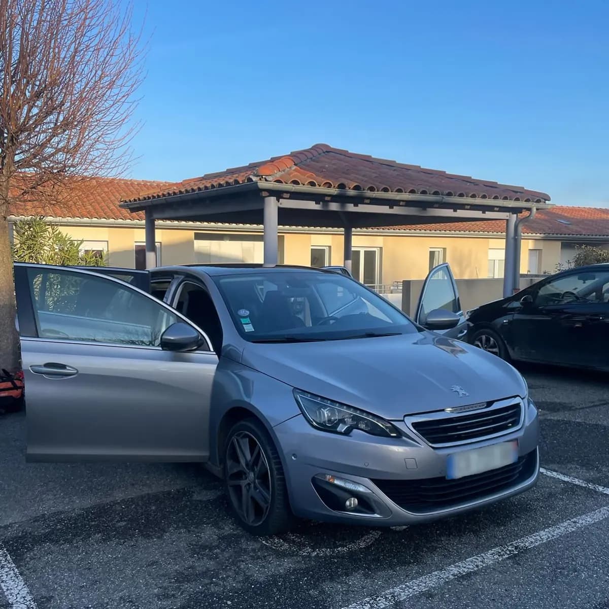 Peugeot 308 : nettoyage complet par Lustr'Auto 31