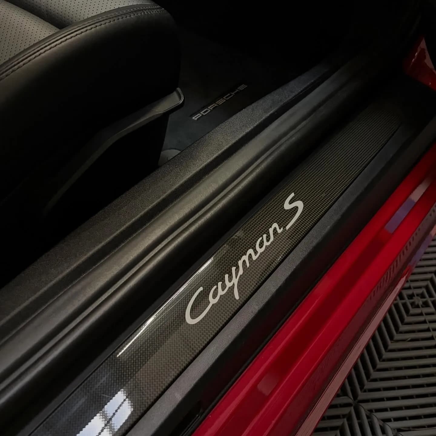 Porsche 718 Cayman S, nettoyage complet : photo 5 sur 6