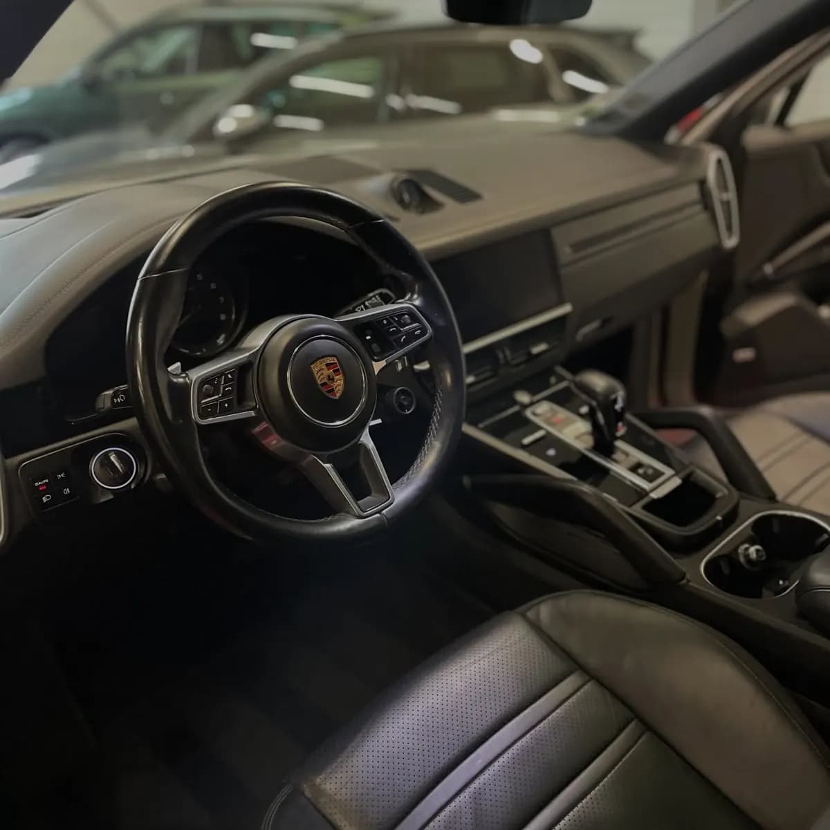 Porsche Cayenne hybride : nettoyage complet par Lustr'Auto 31