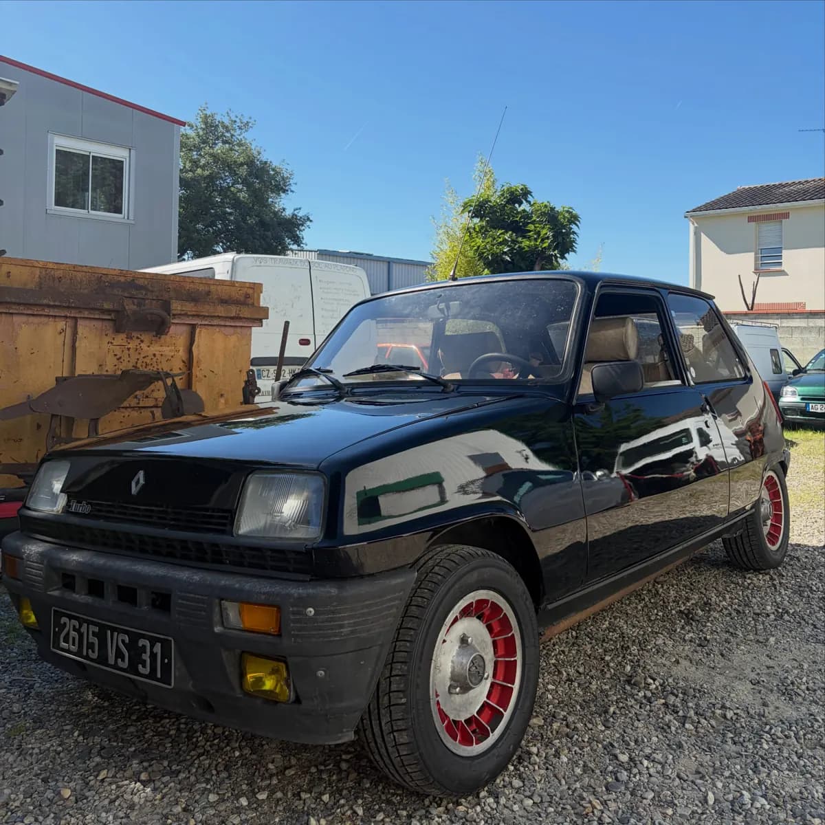 Renault 5 Turbo : polissage & lustrage par Lustr'Auto 31