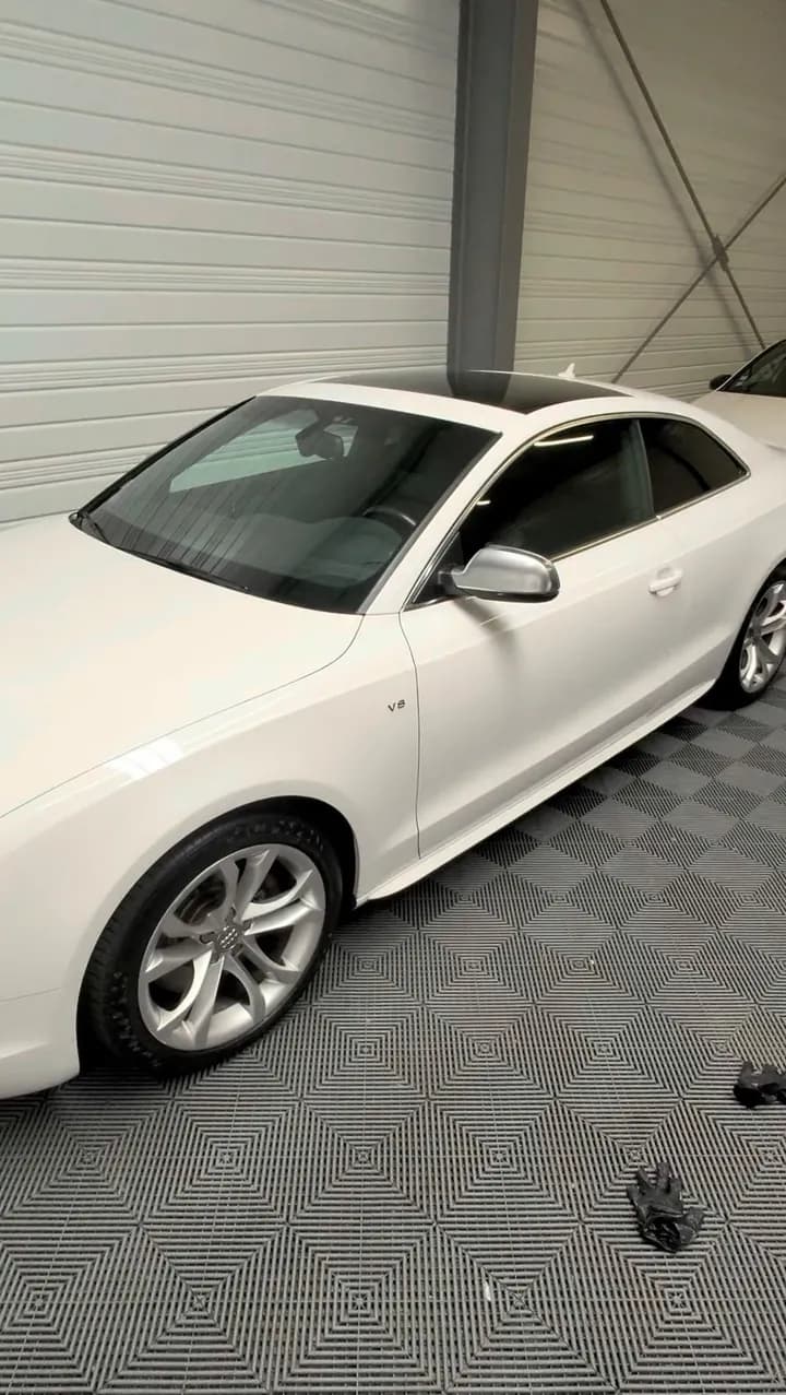 Audi S5 : nettoyage complet intérieur et extérieur
