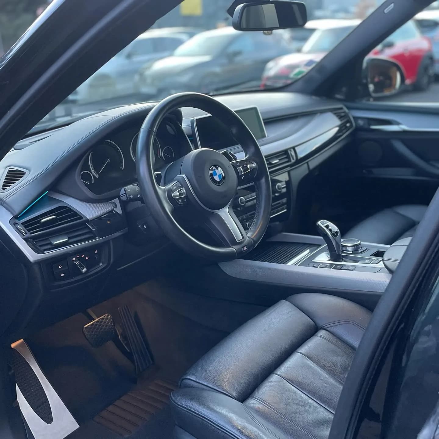 BMW X5 M50d, nettoyage intérieur : photo 1 sur 6