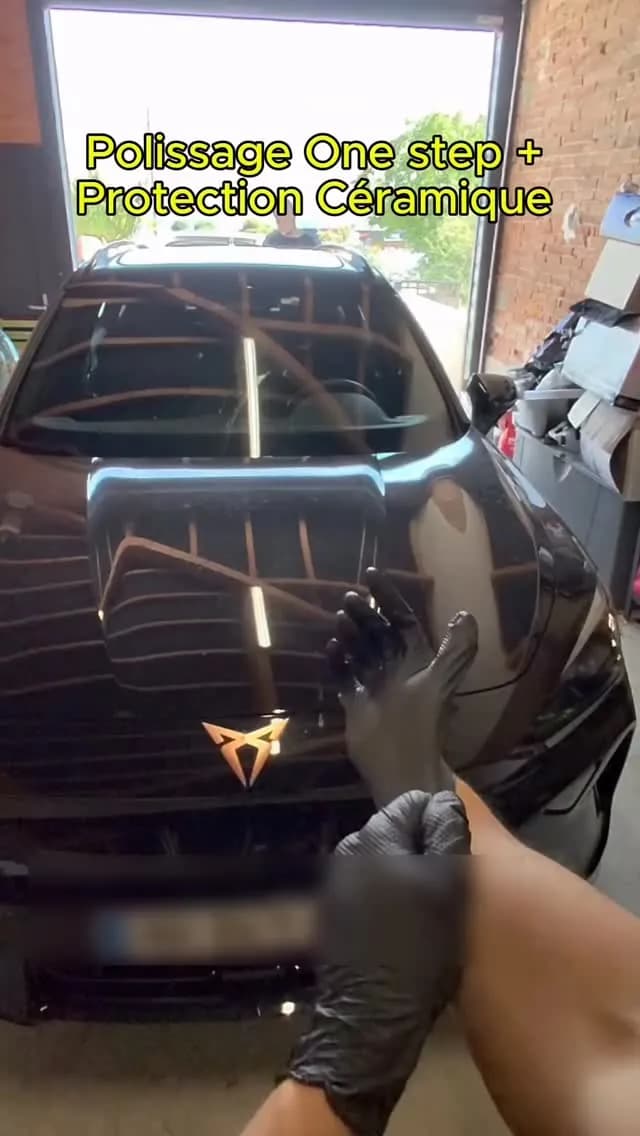 Carrosserie noire : polissage One Step et céramique 3 ans